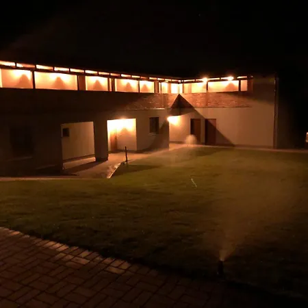 בית הארחה Vinarstvi Fabikovic 3*